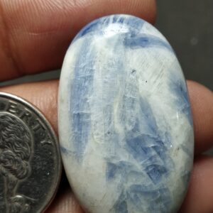 Blue kyanite